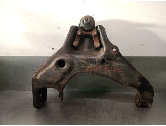 Recambio de brazo suspension inferior delantero izquierdo para hyundai galloper ii (jk-01) 2.5 td intercooler referencia OEM IAM