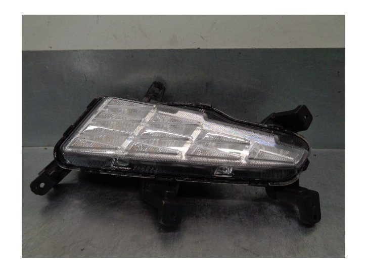 Recambio de faro antiniebla derecho para hyundai i30 (pde, pd, pden) 1.0 t-gdi referencia OEM IAM 92207G4600 