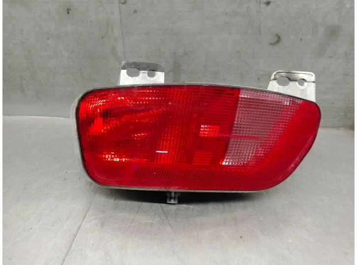 Recambio de faro antiniebla trasero izquierdo para citroën c4 picasso ii 1.6 bluehdi 120 referencia OEM IAM 9676122780 967612278