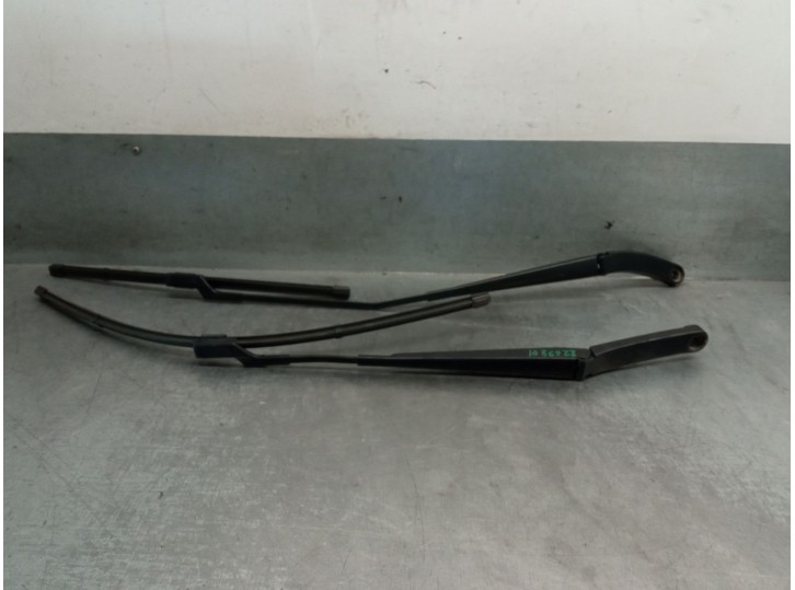 Recambio de brazo limpia delantero derecho para volkswagen taigo (cs1) 1.0 tsi referencia OEM IAM 2G1955410A 2G1955409A 