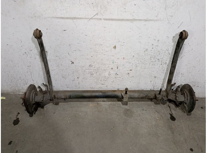 Recambio de puente trasero para nissan almera ii (n16) 2.2 di referencia OEM IAM 55501BM410 55501BM410 