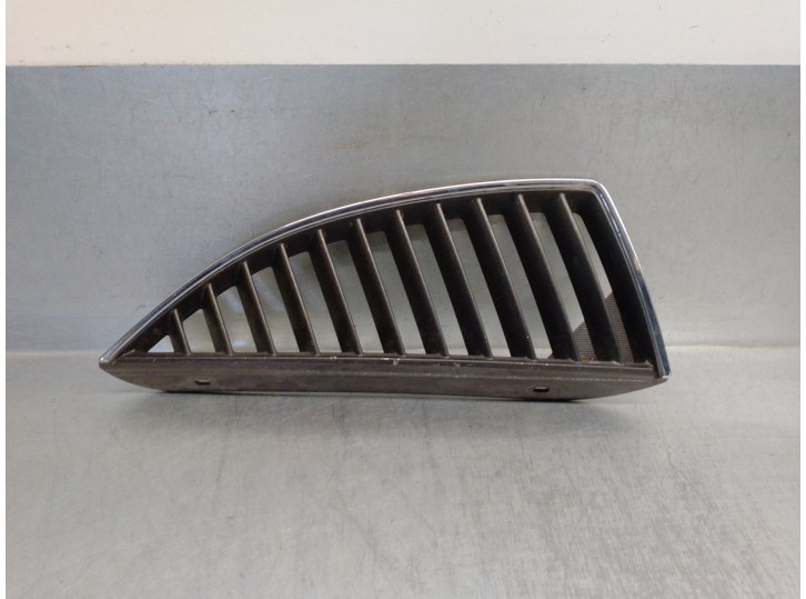 Recambio de rejilla paragolpes izquierda para mitsubishi lancer berlina/familiar (cs0aw) 1.6 cat referencia OEM IAM MN126473 MN1