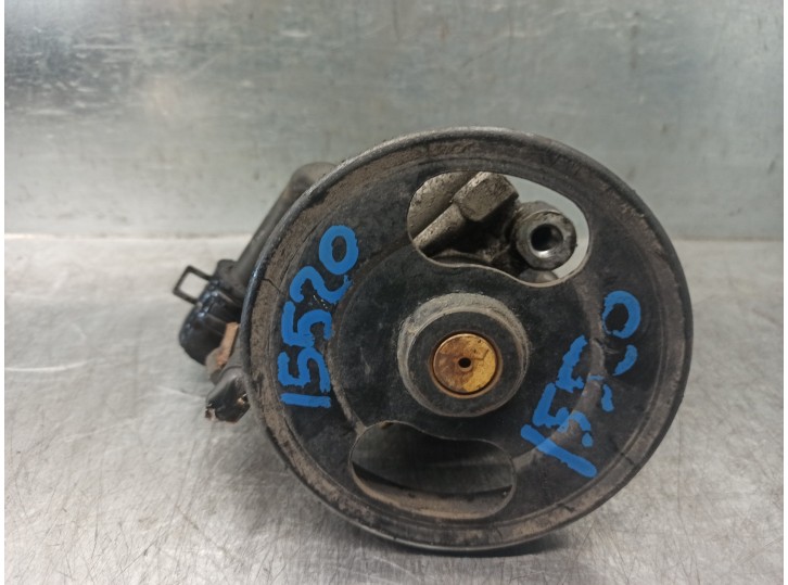 Replacement power steering pump for Kia Shuma II 1.6 LS 4 sedan OEM IAM reference 1K2N132600 
