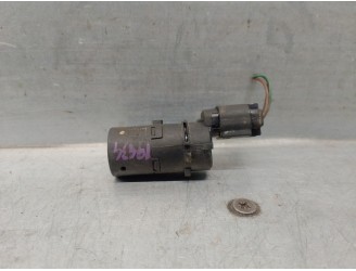 Recambio de sensor de aparcamiento para land rover discovery 2.7 td v6 cat referencia OEM IAM 5687755 YDB500301 VALEO