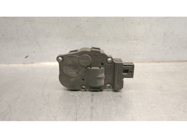 Recambio de motor apertura trampillas climatizador para bmw 3 coupé (e92) 320 d referencia OEM IAM EFB331 929888G