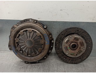 Recambio de kit embrague para renault rapid/express (f40) 1.4 básico familiar cat (f407) referencia OEM IAM 7711130031 582302 VA