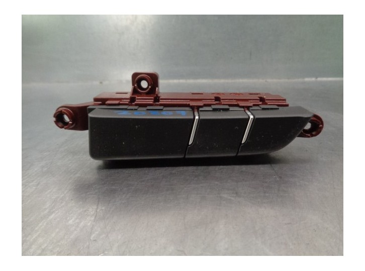 Recambio de mando multifuncion para hyundai i30 (pde, pd, pden) 1.0 t-gdi referencia OEM IAM 93300G3250  