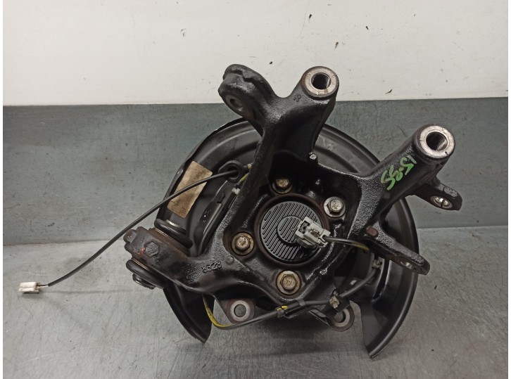 Recambio de mangueta trasera derecha para toyota auris 1.8 16v (híbrido) referencia OEM IAM 4230402140  