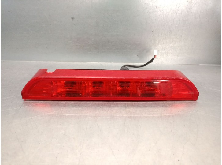 Replacement central brake light for kia stonic (yb) 1.2 cvvt OEM IAM reference 92700H8400 92700H8400 