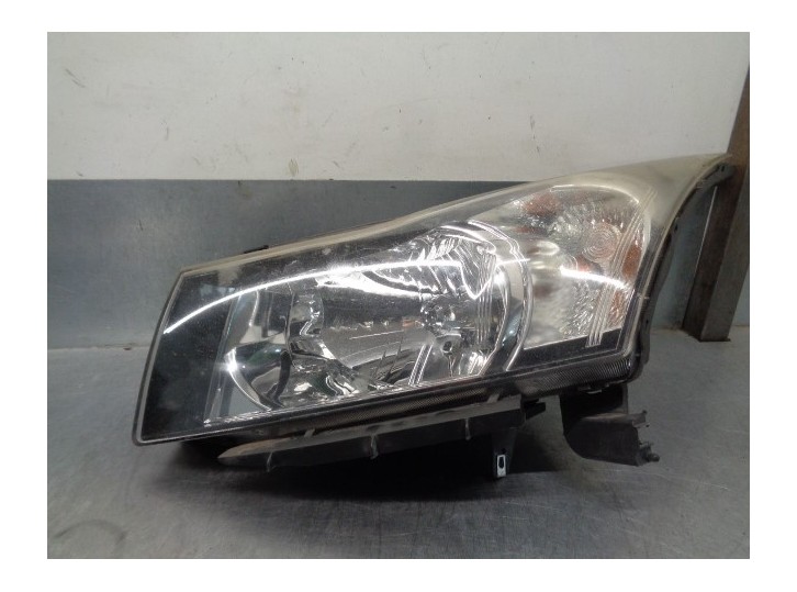 Recambio de faro izquierdo para chevrolet cruze 1.6 cat referencia OEM IAM 95137775  