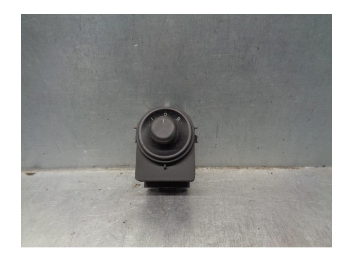 Recambio de mando retrovisor para chevrolet cruze 1.6 cat referencia OEM IAM 13272182  