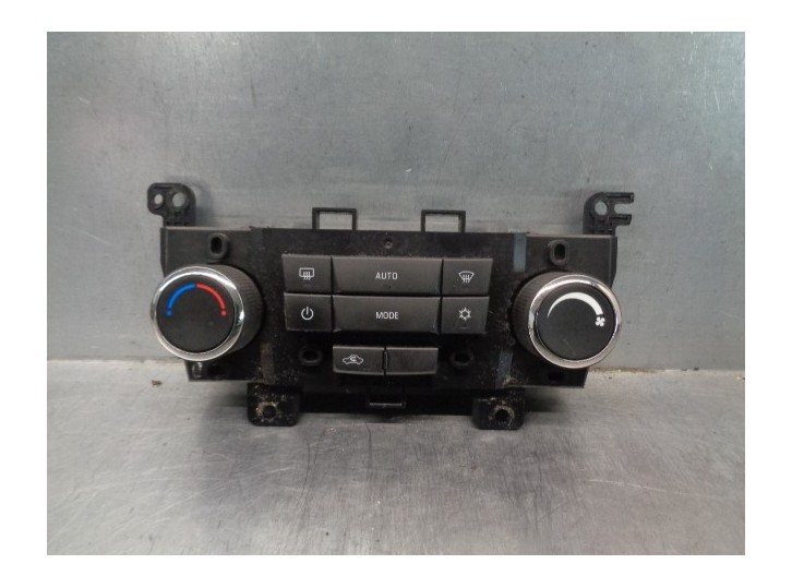 Recambio de mando climatizador para chevrolet cruze 1.6 cat referencia OEM IAM 3870568 