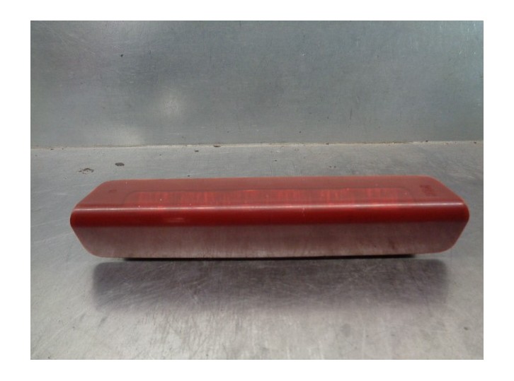 Recambio de luz central de freno para chevrolet cruze 1.6 cat referencia OEM IAM 95464677  