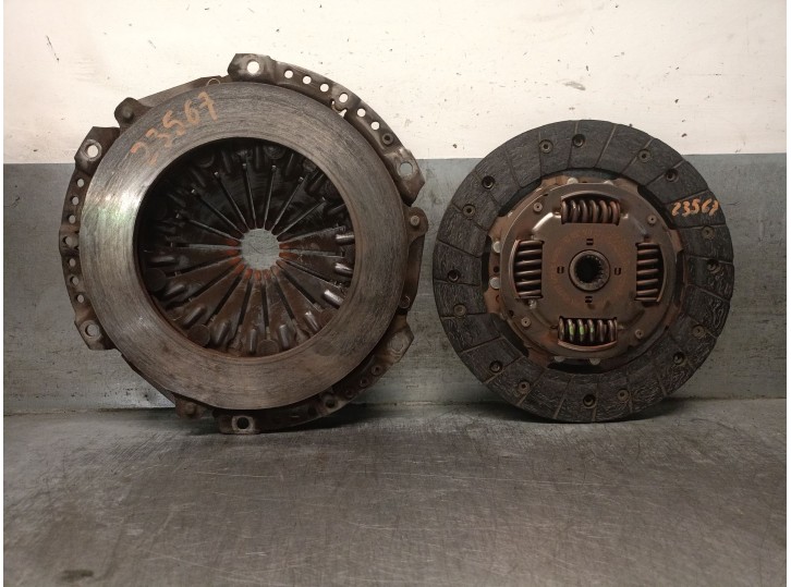 Recambio de kit embrague para citroën c4 lim. 1.6 16v referencia OEM IAM 9686557780 2052X3 