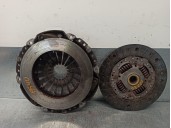 Replacement clutch kit for Nissan Note (E11E) Visia OEM IAM reference 3010000Q0F 322034210 LUK