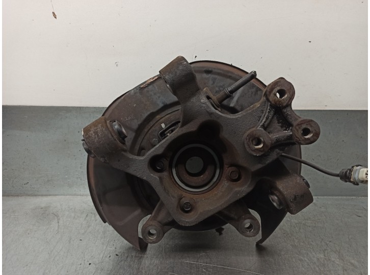 Recambio de mangueta trasera derecha para chevrolet captiva 2.0 diesel cat referencia OEM IAM 96626434  