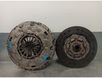 Replacement clutch kit for Volkswagen Golf VI (5K1) 2.0 TSi OEM IAM reference 06F141025A LUK