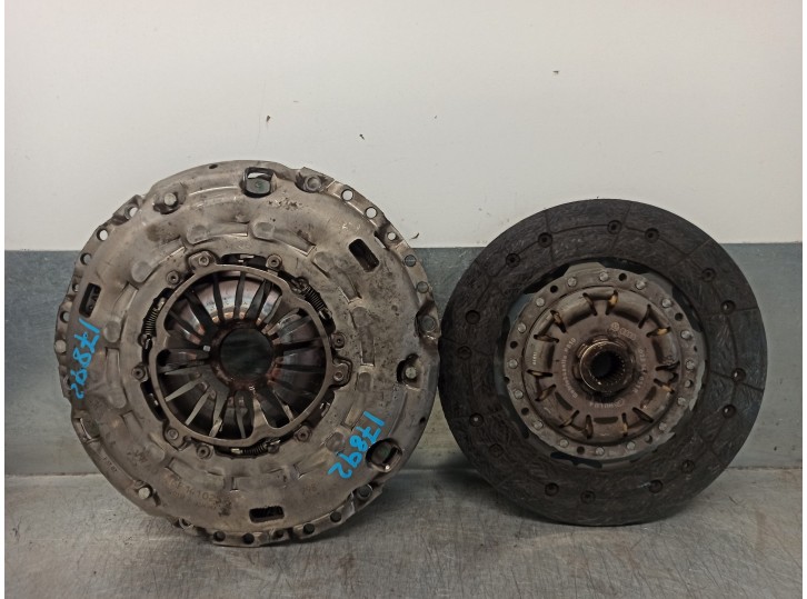 Recambio de kit embrague para volkswagen golf vi (5k1) 2.0 tsi referencia OEM IAM 06F141025A  LUK