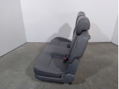 Recambio de asientos traseros para ssangyong rodius 2.7 turbodiesel cat referencia OEM IAM 4782525 CUERO GRIS 5 PUERTAS