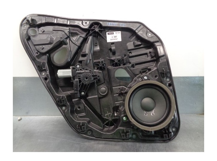 Recambio de elevalunas trasero izquierdo para volvo v40 básico referencia OEM IAM 31276217 6 PINES 5 PUERTAS