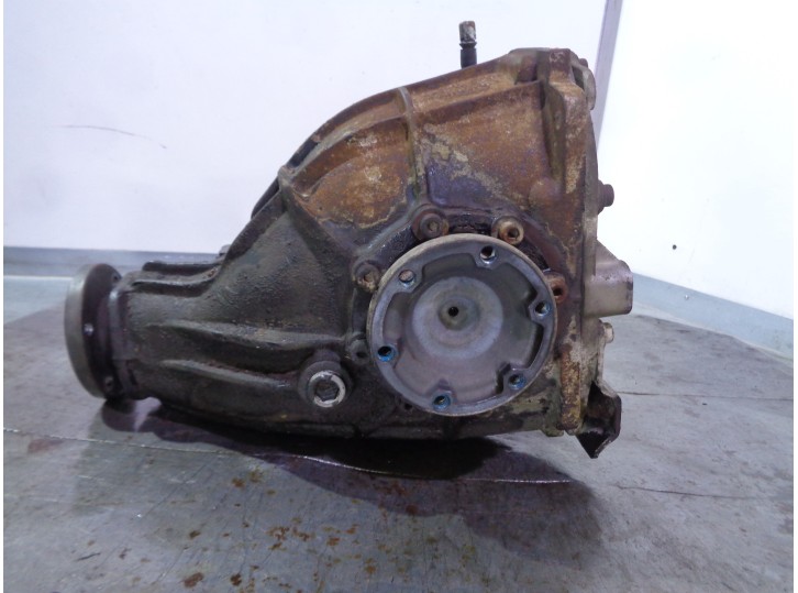Recambio de diferencial trasero para ssangyong rodius 2.7 turbodiesel cat referencia OEM IAM R1513510405 1513510208 3.91
