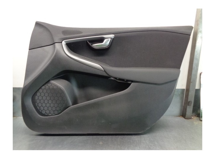 Recambio de guarnecido puerta delantera derecha para volvo v40 básico referencia OEM IAM 1319933 3225057 