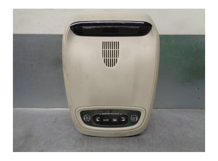 Replacement interior light for Volvo V40 basic OEM IAM reference 39828786 39828786AA 