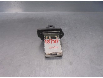 Recambio de resistencia calefaccion para ssangyong rodius 2.7 turbodiesel cat referencia OEM IAM 6814021030  