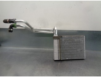 Recambio de radiador calefaccion / aire acondicionado para volvo v40 básico referencia OEM IAM AMFH18476AB 6652A 