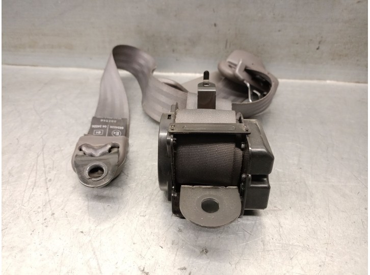 Recambio de cinturon seguridad trasero derecho para ssangyong rodius ii 2.0 xdi referencia OEM IAM 7560221202 7560221202ACO 