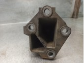 Replacement left engine mount for Land Rover Discovery 2.7 TD V6 CAT OEM IAM reference KKU500580 