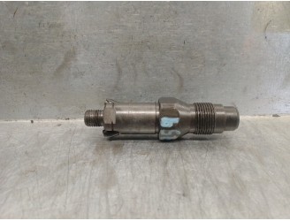 Replacement injector for citroën xsara berlina 1.9 diesel OEM IAM reference LCR6736001 LCR6736001 LUCAS