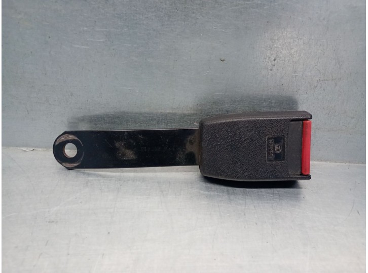 Recambio de enganche cinturon para talbot solara 1.6 referencia OEM IAM 6J2  