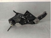 Replacement trim for Citroën DS5 2.0 HDi FAP OEM IAM reference 9671131880 LEFT DOOR HANDLE BRACKET 