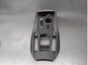 Replacement central armrest for Citroën DS5 2.0 HDI FAP OEM IAM reference 9804420877 