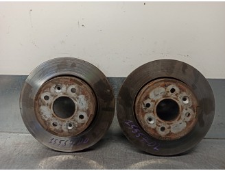 Recambio de disco freno delantero para kia shuma ii 1.6 ls 4 berlina referencia OEM IAM 0K2N133251 