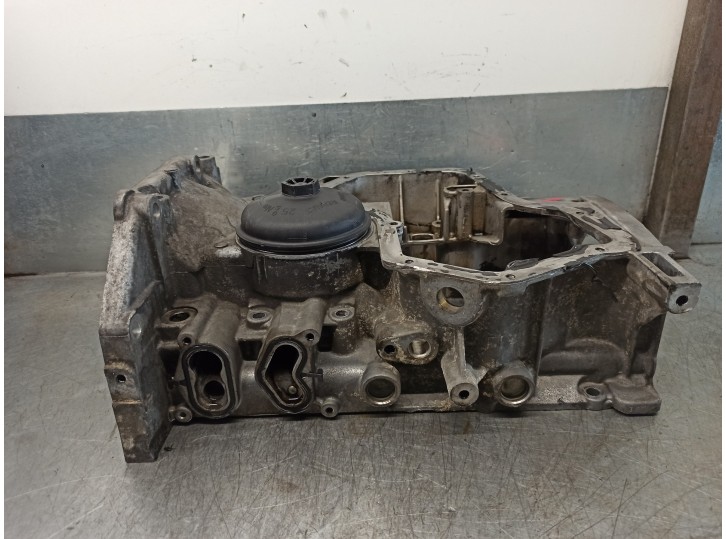 Recambio de carter para renault megane iii coupe 1.2 tce referencia OEM IAM 111107170R  