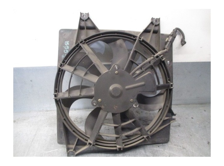 Recambio de electroventilador para kia shuma ii 1.6 ls 4 berlina referencia OEM IAM 0K2AI15025 