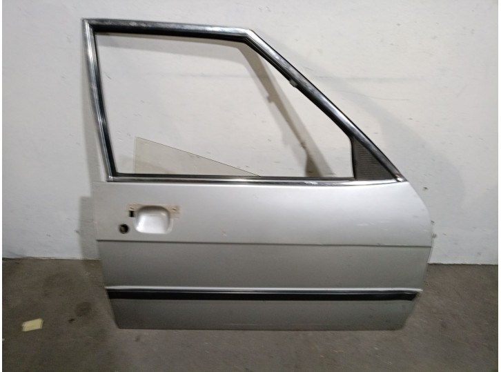 Recambio de puerta delantera derecha para talbot solara 1.6 referencia OEM IAM 5611521 