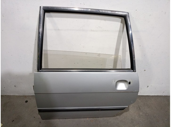 Recambio de puerta trasera izquierda para talbot solara 1.6 referencia OEM IAM 5611525 