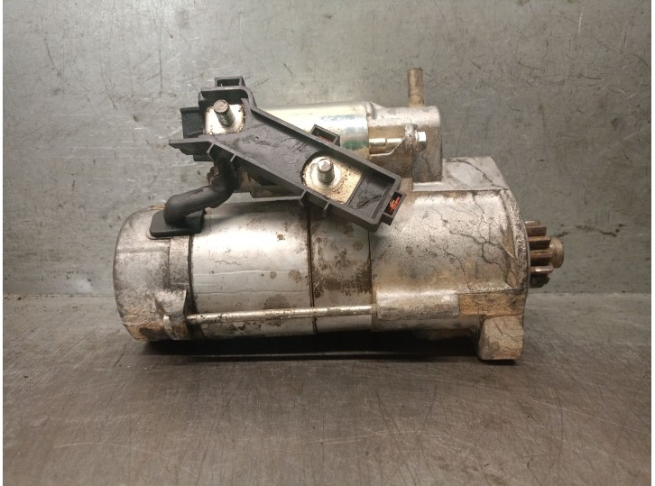 Recambio de motor arranque para jaguar xe (x760) 2.0 d referencia OEM IAM GX7311001AD GX7311001AD 4280001972 DENSO