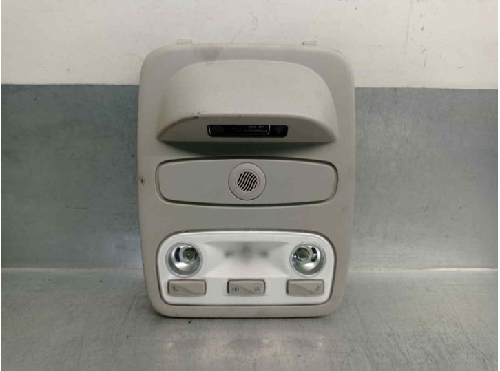 Recambio de luz interior para renault clio iv 0.9 tce referencia OEM IAM 969805401R  