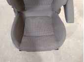 Recambio de asiento delantero derecho para peugeot 5008 active referencia OEM IAM 4607876 TELA NEGRA 5 PUERTAS