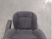 Recambio de asiento delantero derecho para peugeot 5008 active referencia OEM IAM 4607876 TELA NEGRA 5 PUERTAS