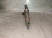 Recambio de inyector para bmw serie 1 berlina (e81/e87) 2.0 turbodiesel cat referencia OEM IAM 779844604 779844604 04455110289 B