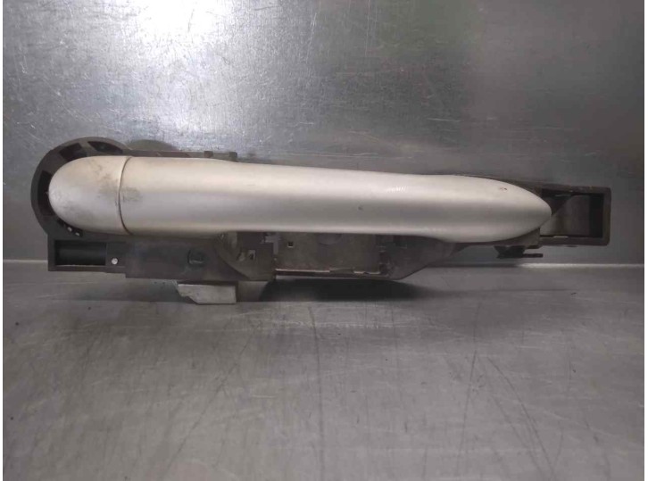 Recambio de maneta exterior delantera derecha para renault clio grandtour business referencia OEM IAM   