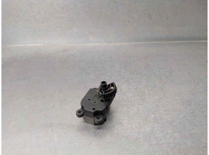 Recambio de motor calefaccion para peugeot 5008 1.6 hdi fap cat (9hz / dv6ted4) referencia OEM IAM P1975001U DE TRAMPILLA 