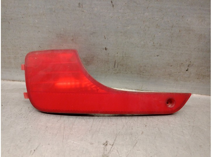 Recambio de faro antiniebla trasero izquierdo para ssangyong rodius ii 2.0 xdi referencia OEM IAM 8390131510 8390131510 