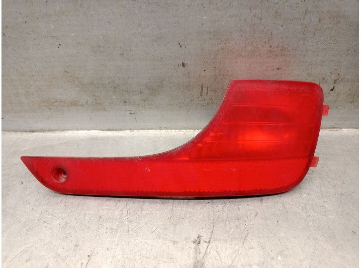 Recambio de faro antiniebla trasero derecho para ssangyong rodius ii 2.0 xdi referencia OEM IAM 8390231510 8390231510 