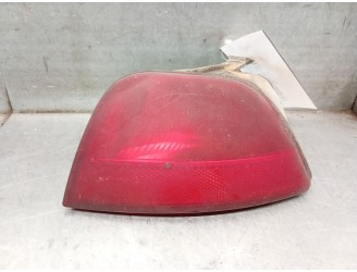 Recambio de faro antiniebla trasero izquierdo para ford focus berlina (cak) 1.8 tddi turbodiesel cat referencia OEM IAM S4X15K27